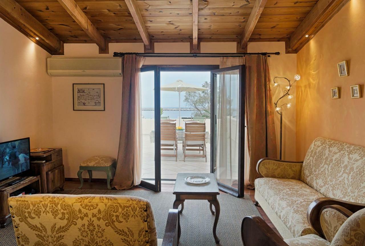 Elois Suites Rethymno  Exterior photo
